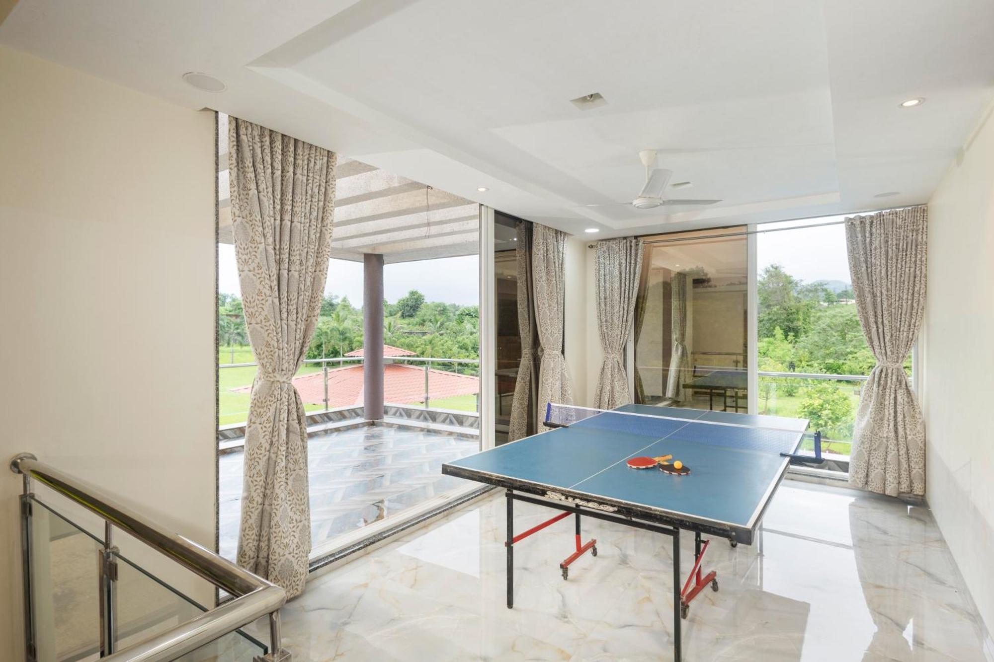 Stayscape Shreeji Farms 4Bhk Карджат Экстерьер фото