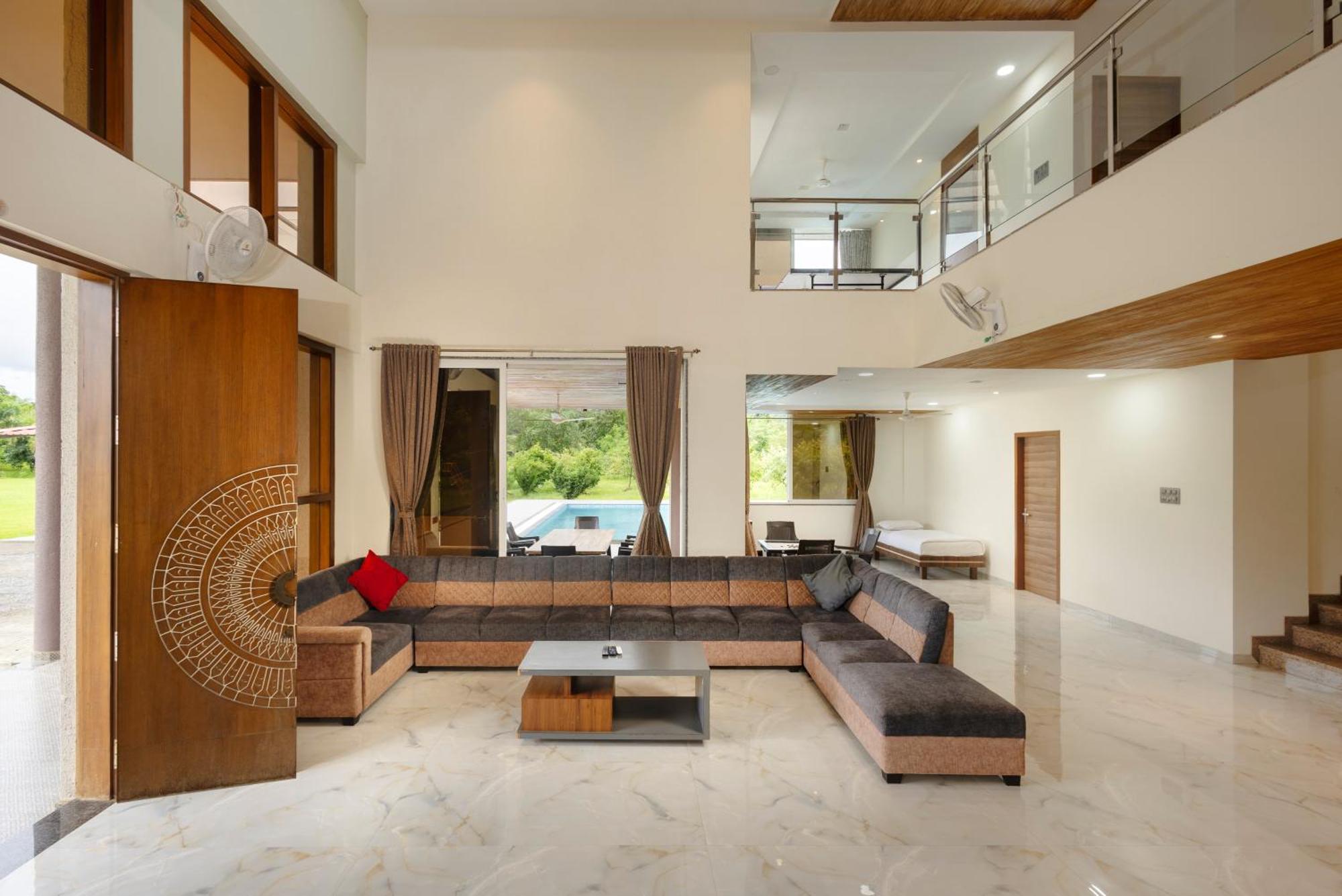 Stayscape Shreeji Farms 4Bhk Карджат Экстерьер фото